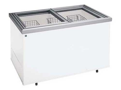 Chest Freezer 220-240V 50/60HZ Frigidaire by Electrolux MCCG20V7GW